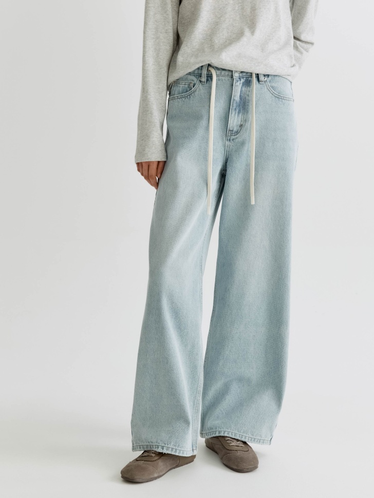 классические прямые джинсы с кулиской от бренда sela вид слева