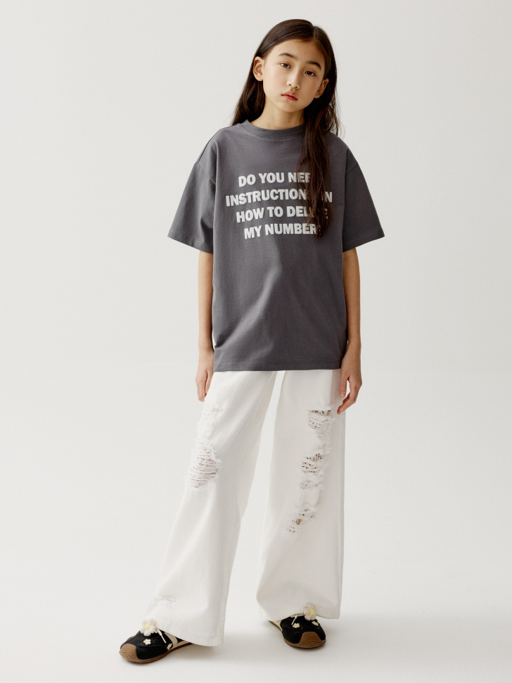 футболка оверсайз с принтом для девочек от бренда sela вид слева