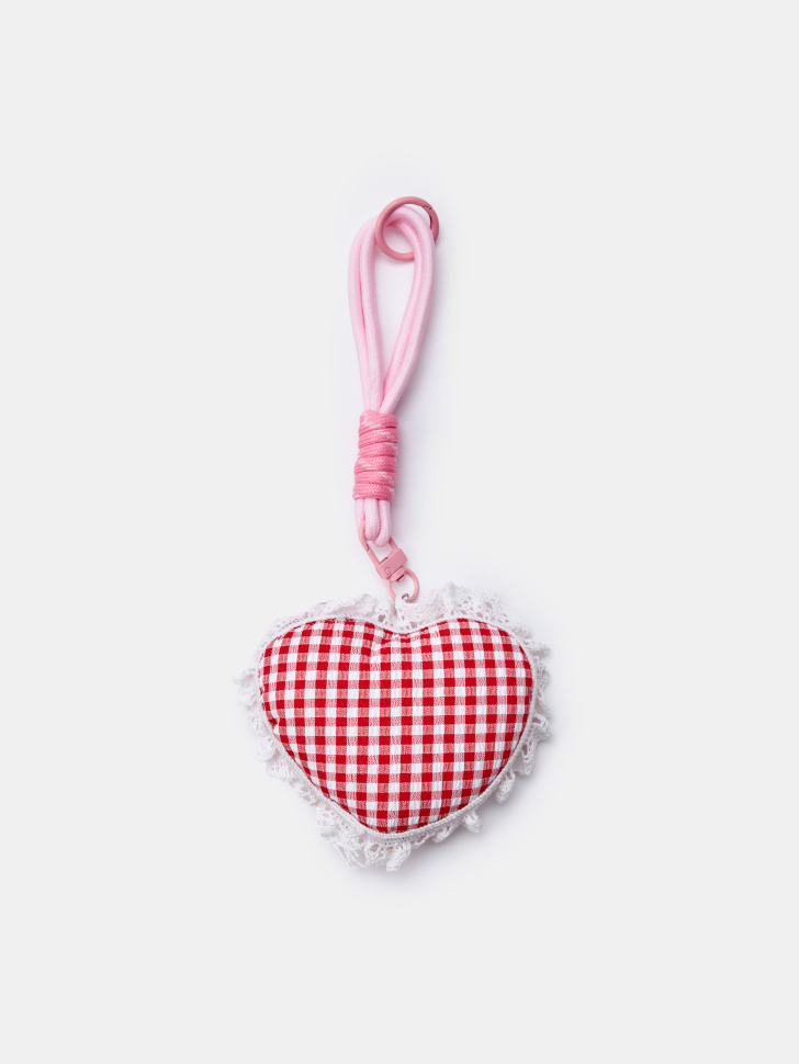 брелок с подвеской для девочек из коллекции art people с авророй ефимовой из россии вид сбоку