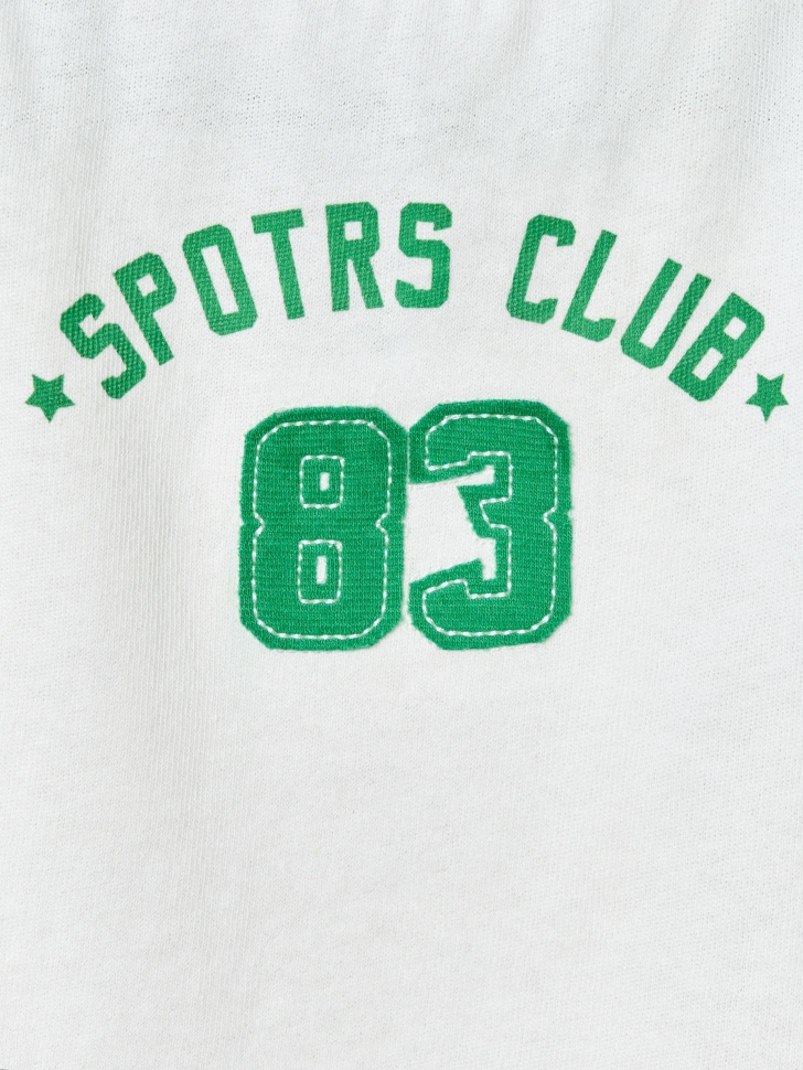 укороченный топ с принтом для девочек из россии вид сбоку