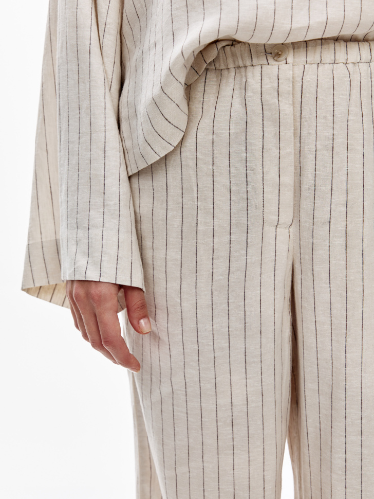 свободные брюки из смесового льна из россии вид сбоку