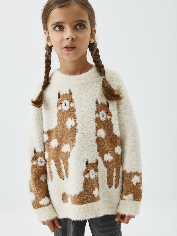 

Пушистый джемпер с принтом для девочек