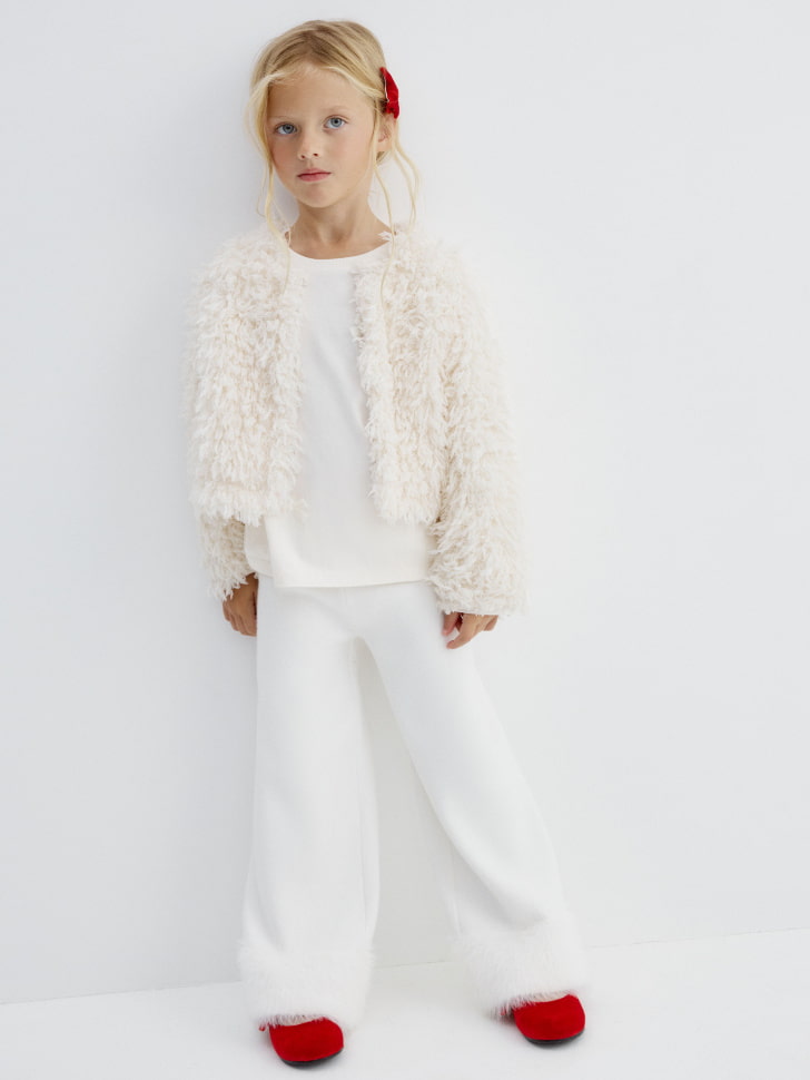 пушистый жакет для девочек 4680798657820 по акции