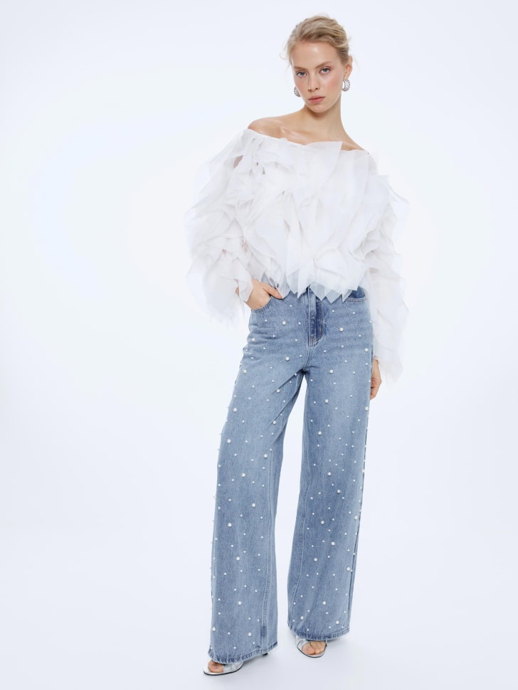 джинсы boyfriend c декором из жемчужных бусин 4610517171863 по акции