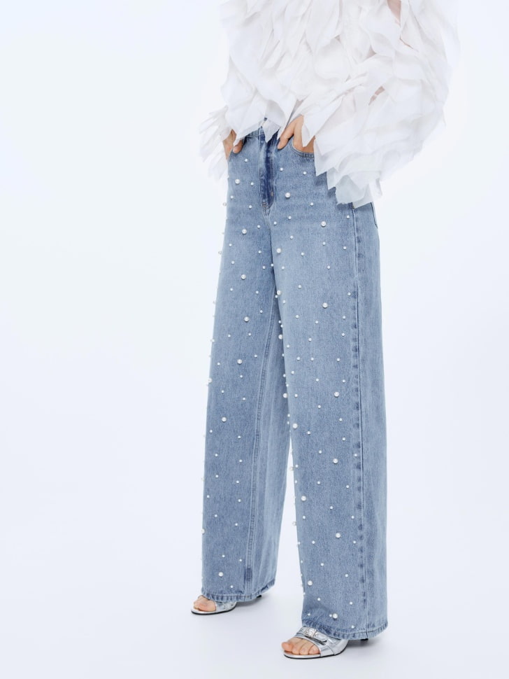 джинсы boyfriend c декором из жемчужных бусин 4610517171863 с промокодом