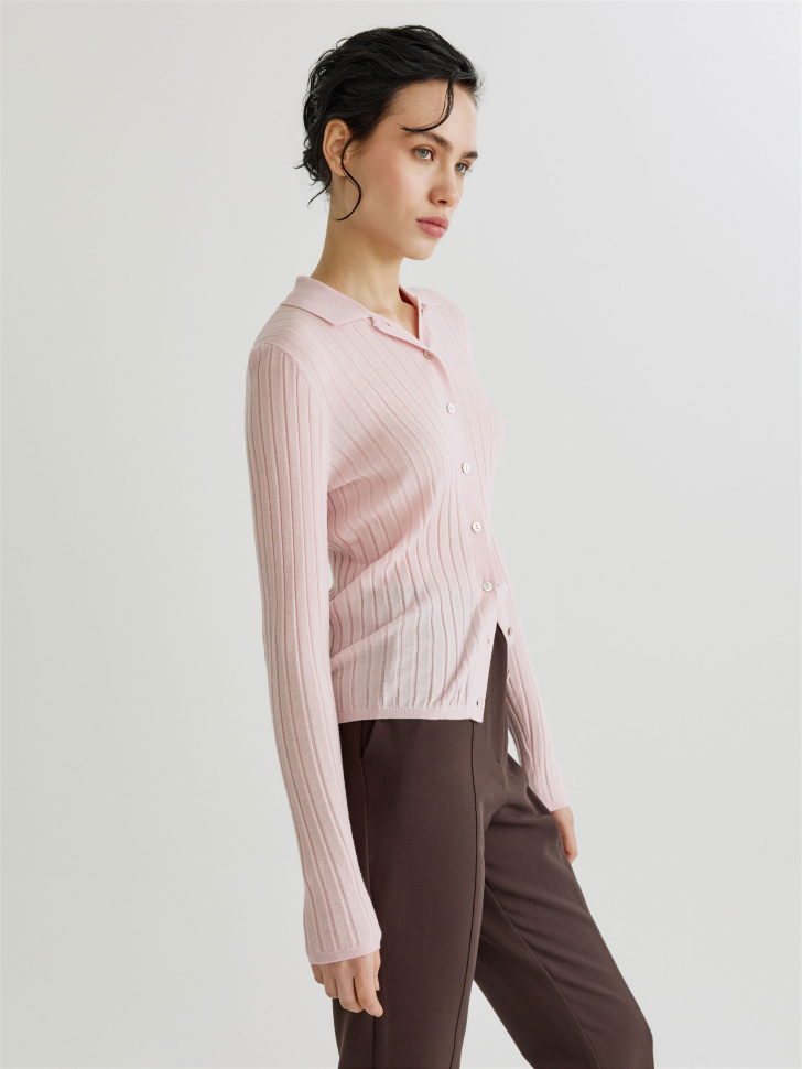 Товар жемчужного цвета с внутренней стороны