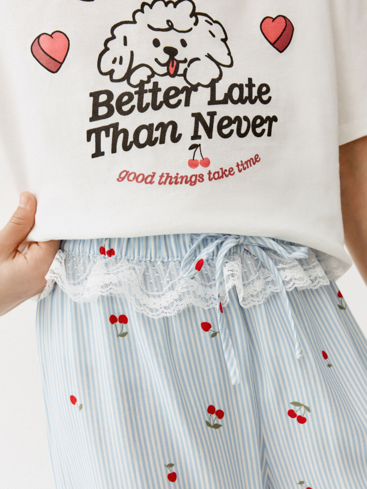 пижама с принтом для девочек от бренда sela вид слева