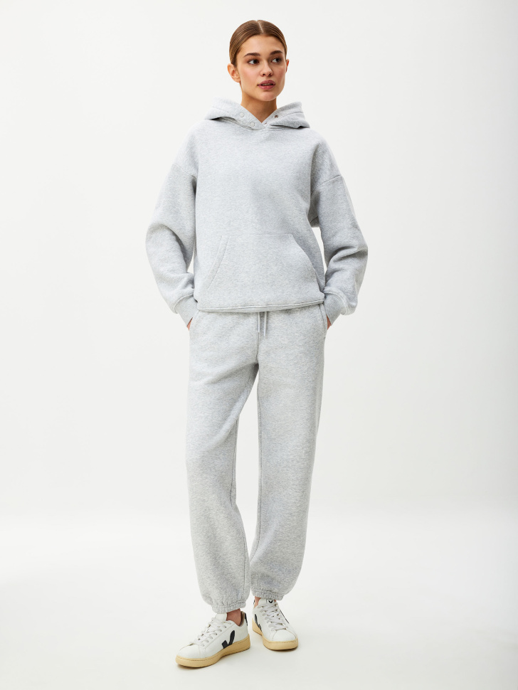 

Базовые джоггеры SOFIA