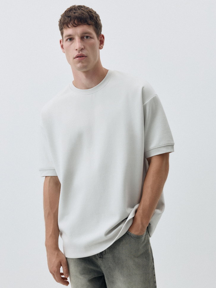 

Базовая футболка OVERSIZE FIT
