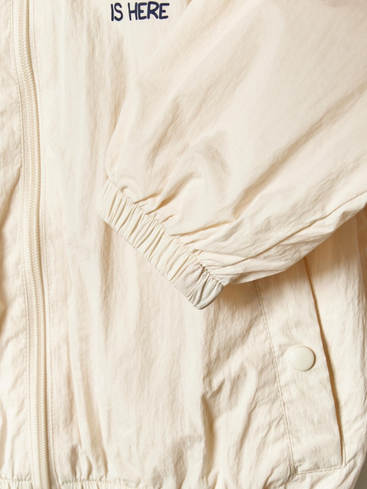 ветровка из нейлона с принтом для девочек универсального стиля с лицевой стороны