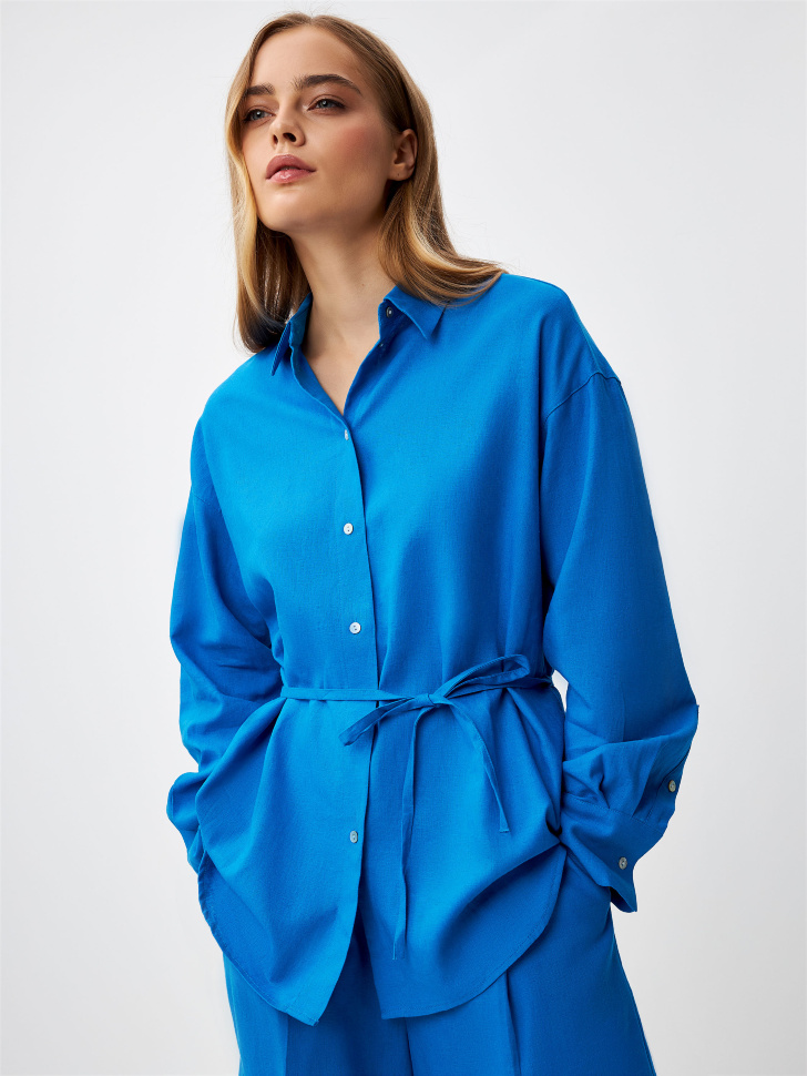 

Оверсайз рубашка из смесового льна с поясом