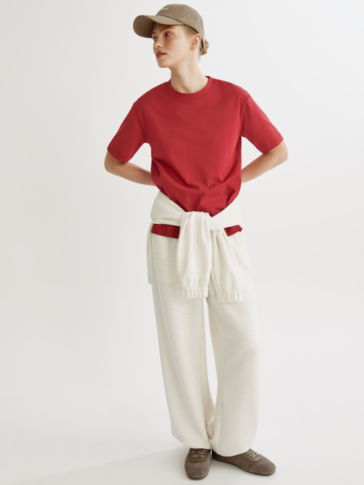 футболка с принтом от бренда sela вид слева