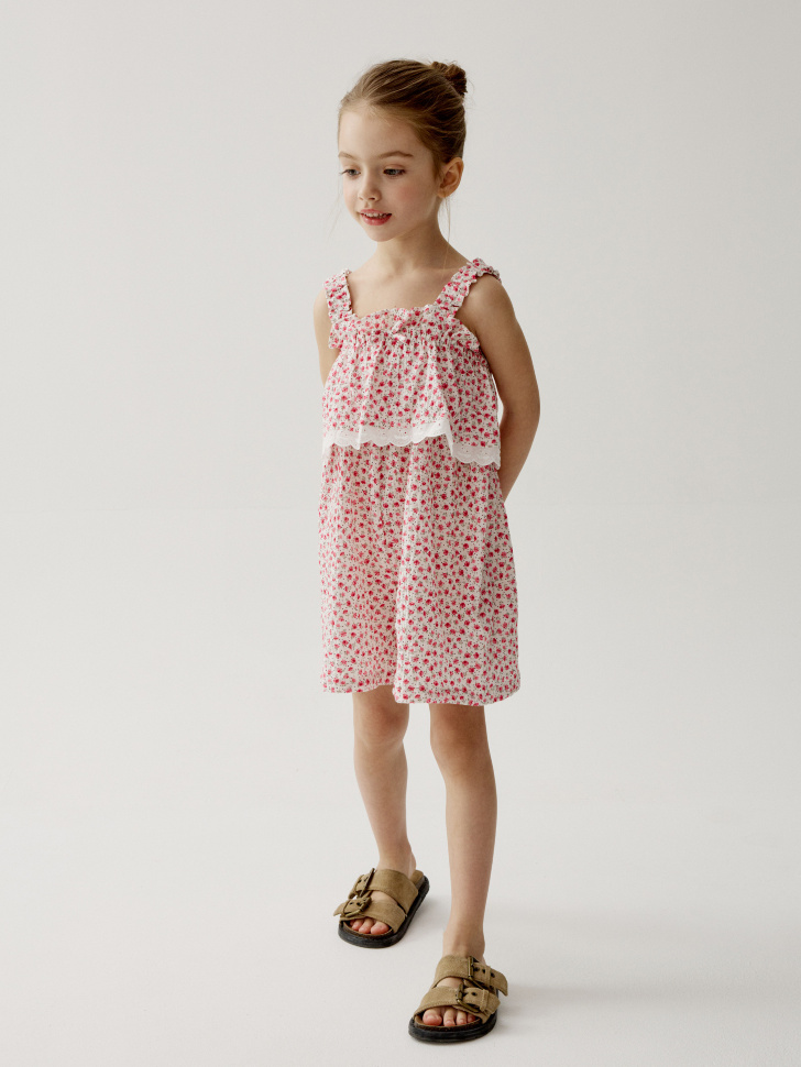 летний комбинезон на лямках для девочек от бренда sela вид слева