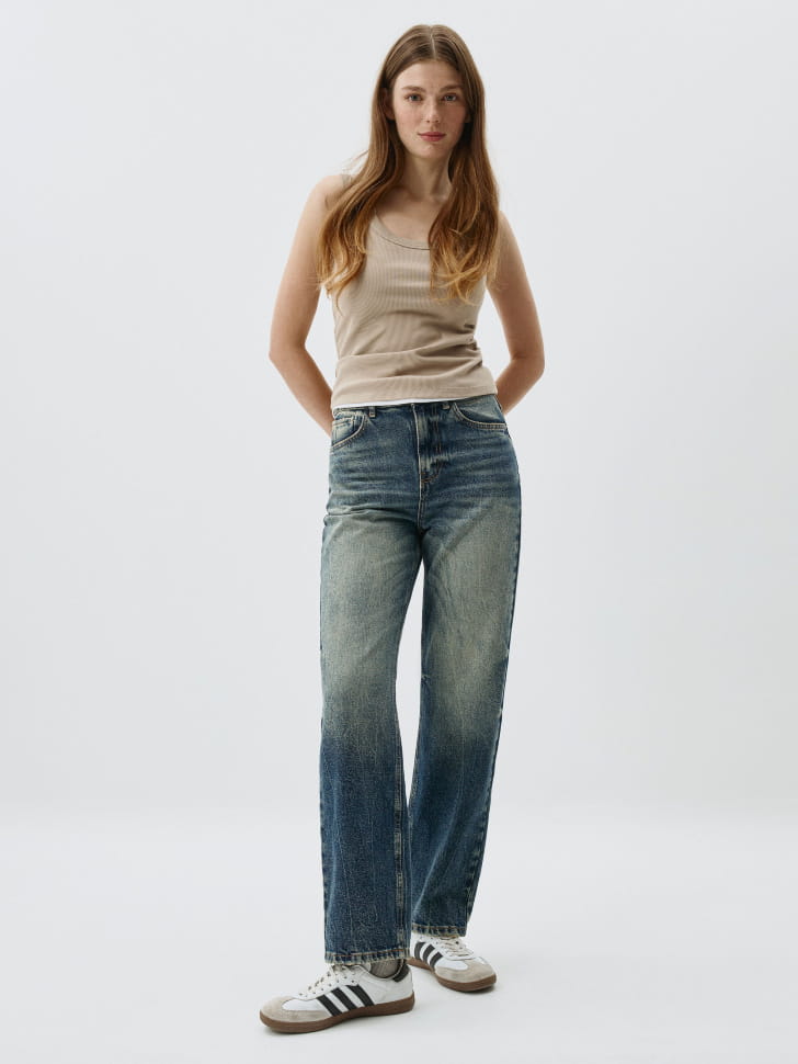 Джинсы Straight Fit с тинтом