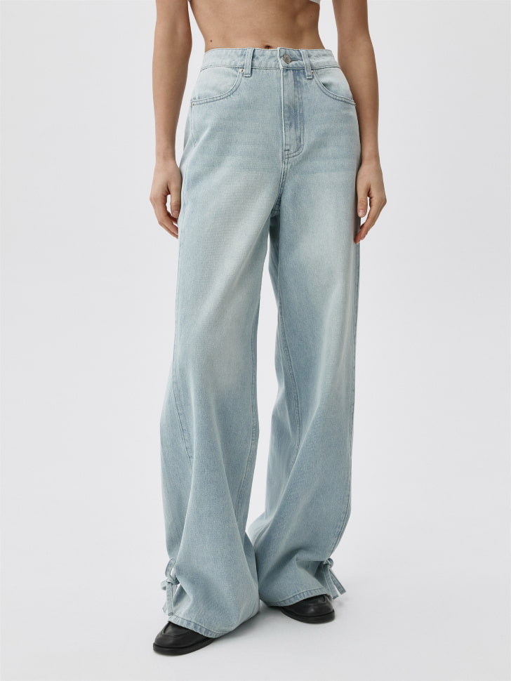 

Джинсы WIDE LEG с бантиками
