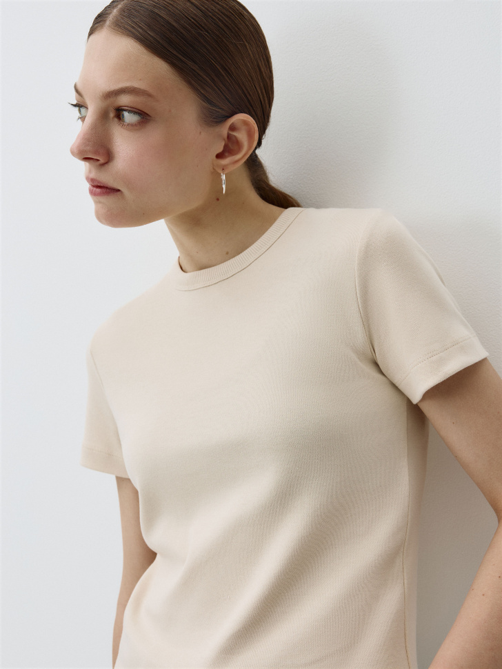 

Футболка KIRA SLIM FIT