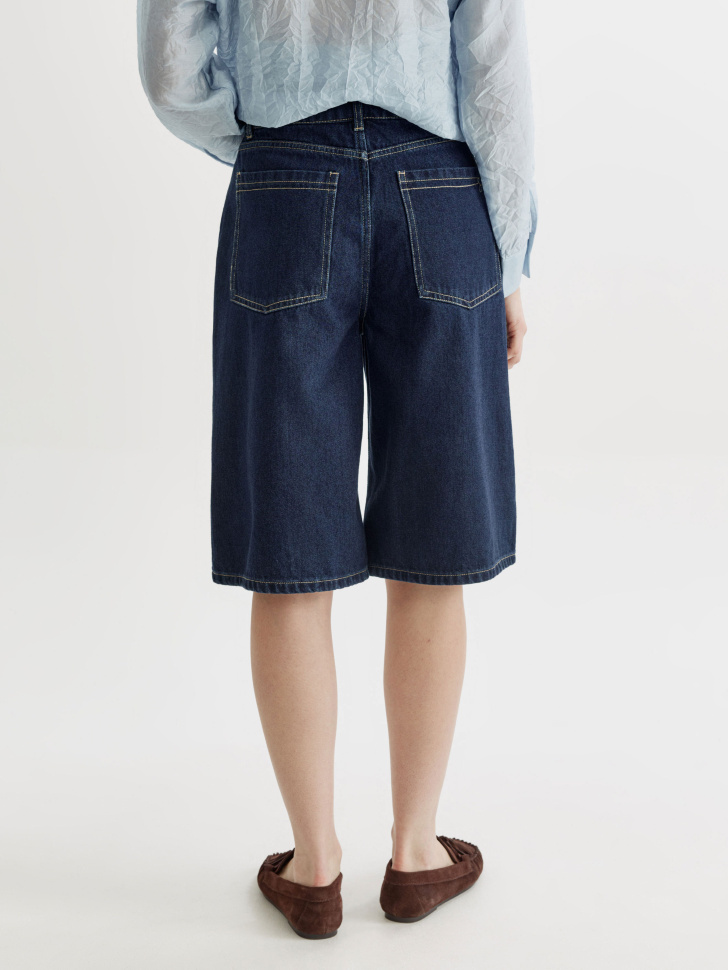 удлиненные джинсовые шорты-бермуды из россии вид сбоку