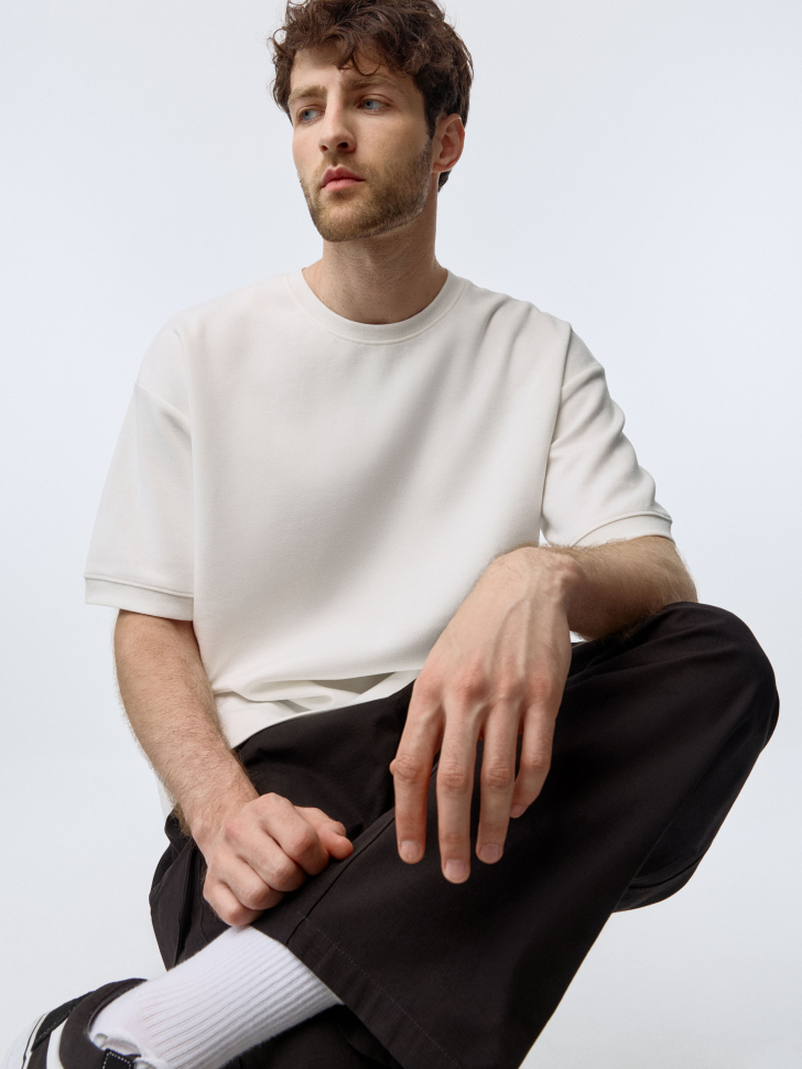 

Базовая футболка OVERSIZE FIT