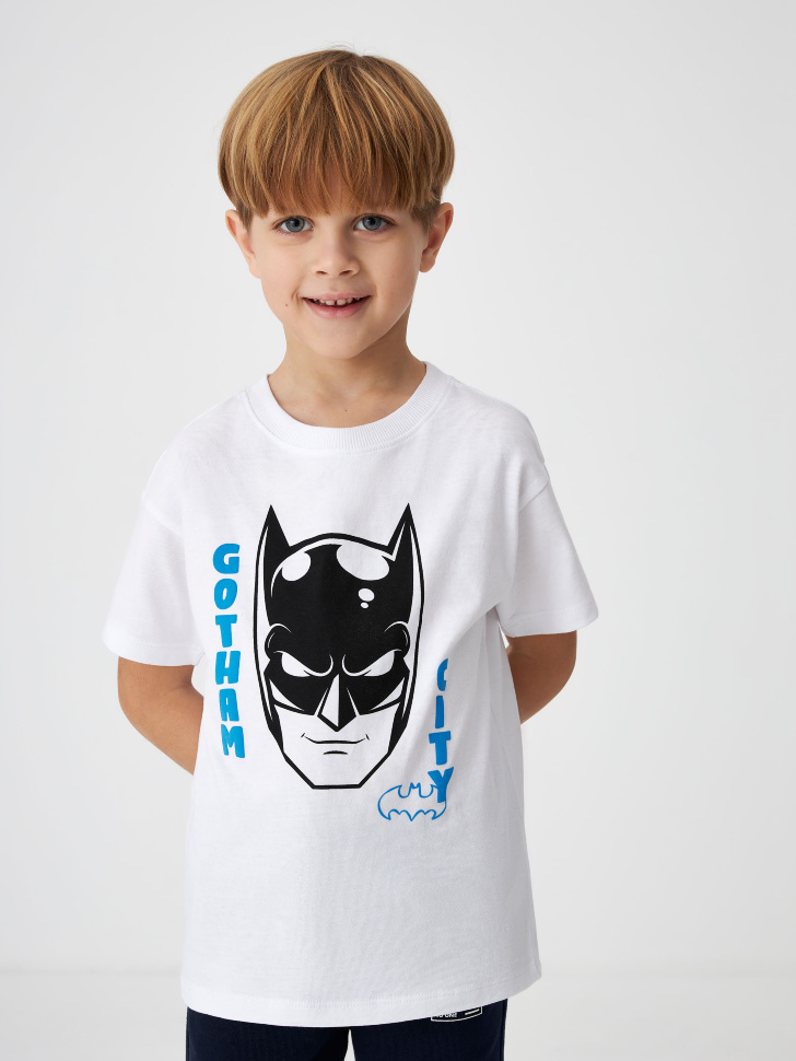 

Футболка с принтом Batman для мальчиков