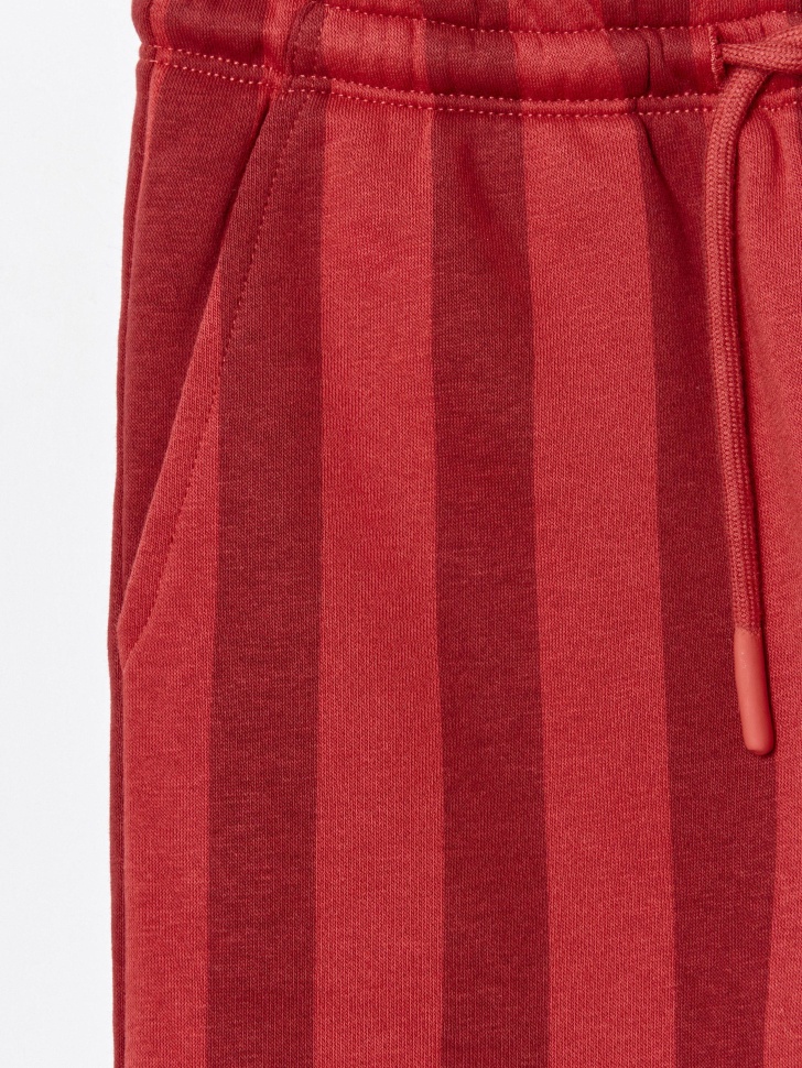 трикотажные брюки в полоску для мальчиков по цене 1699 руб вид справа