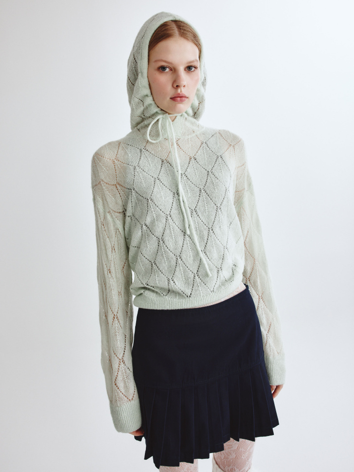 вязаное худи с содержанием шерсти из линейки  young из шерсти спереди