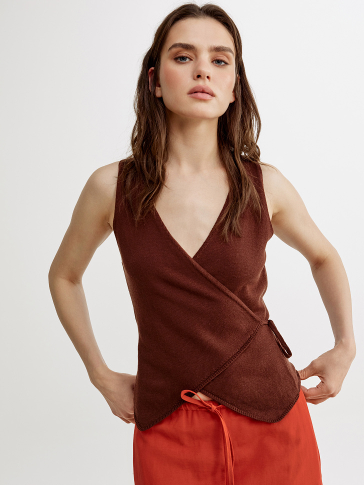 вязаный жилет на завязке с содержанием лиоцелла и льна 4610517938978 фотография