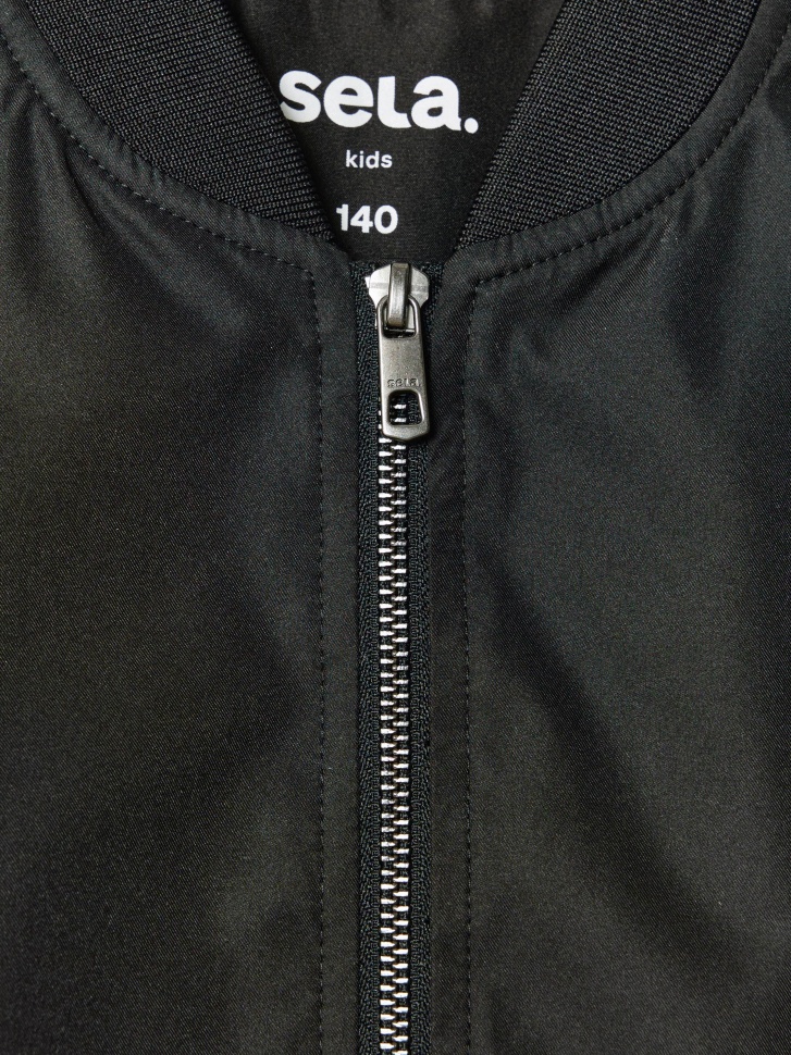 бомбер оверсайз для мальчиков из россии вид сбоку