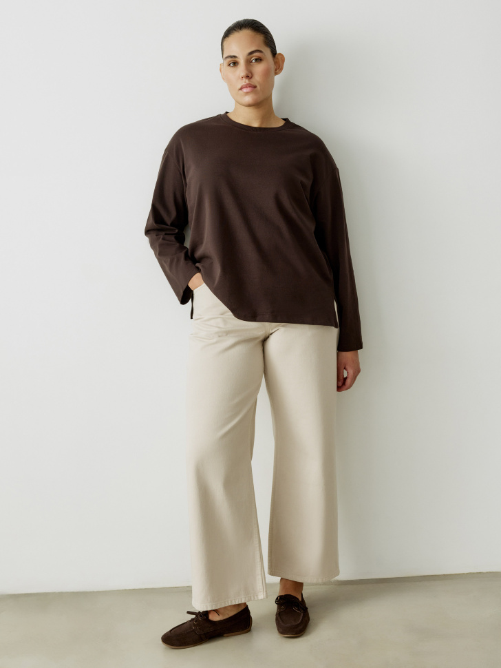 лонгслив anna oversize fit универсального стиля с лицевой стороны