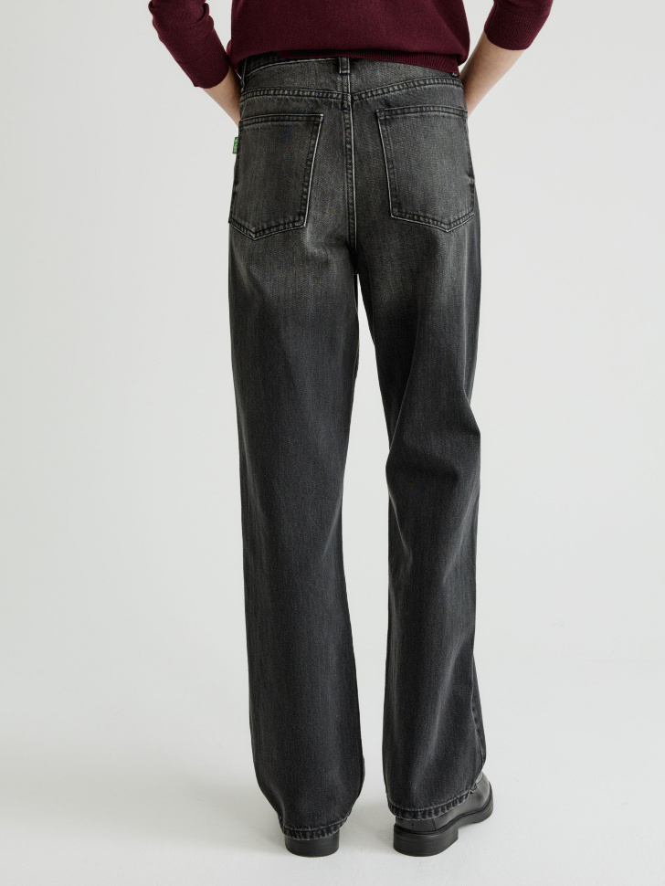 джинсы 403 straight fit по цене 3599 руб вид справа