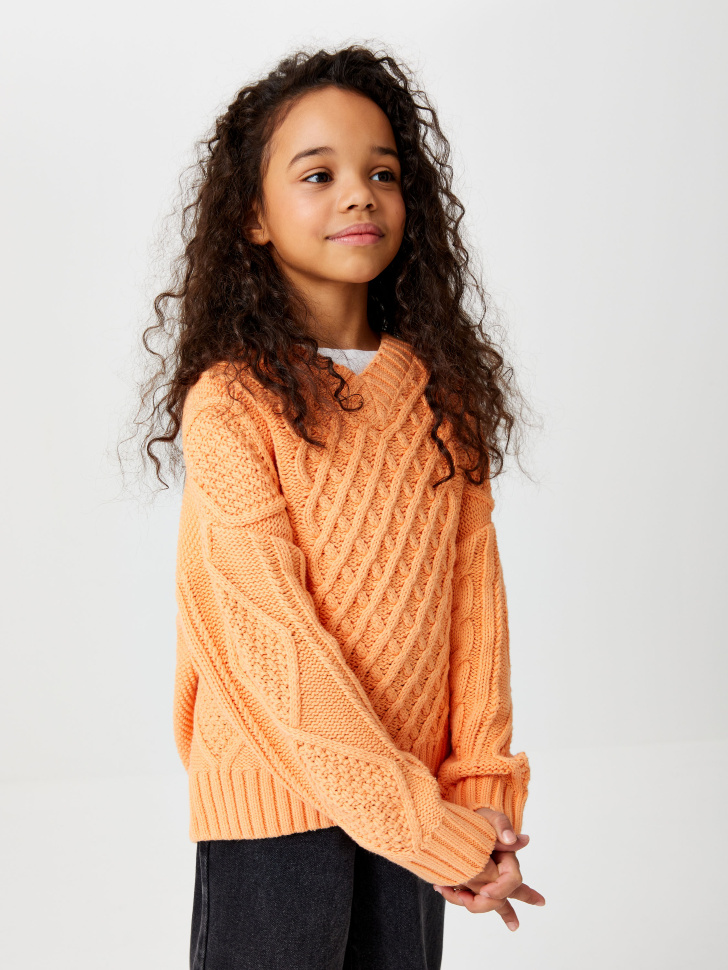 

Джемпер вязкой косами для девочек