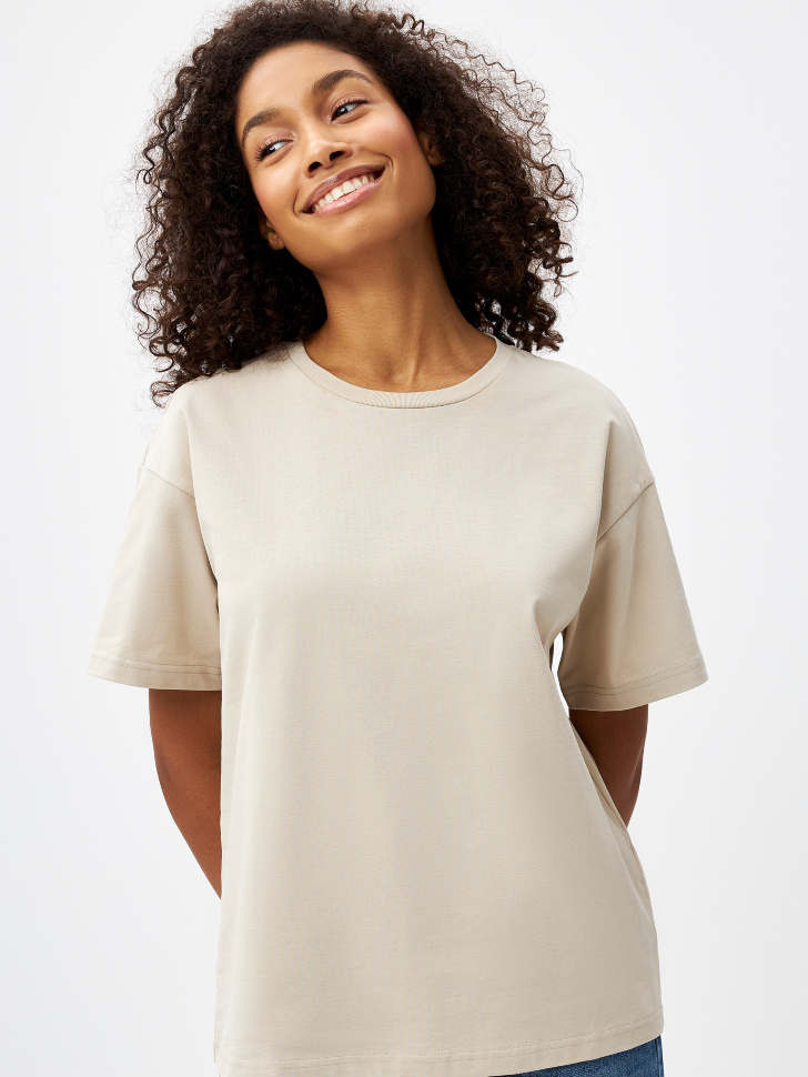 

Футболка KATE OVERSIZE FIT