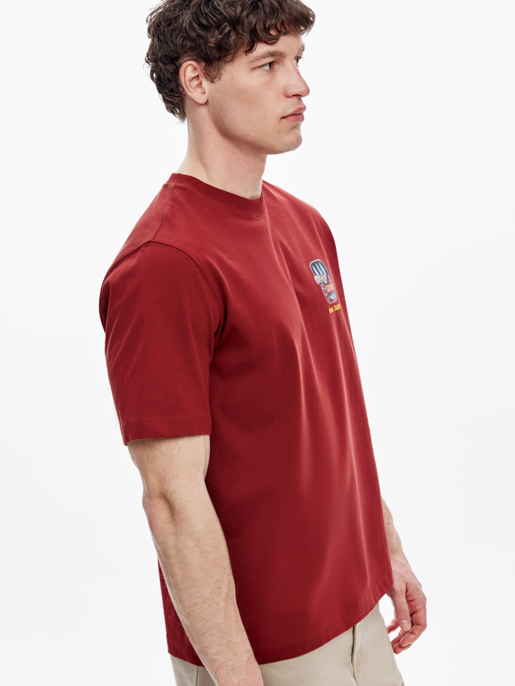 футболка прямого кроя с принтом из россии вид сбоку