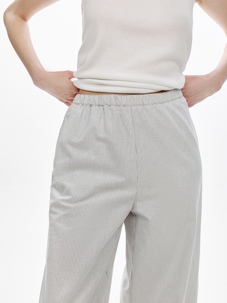 широкие брюки в полоску из хлопка из россии вид сбоку