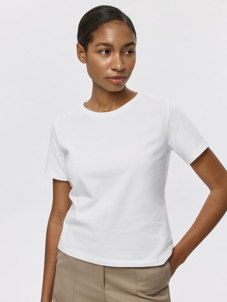 

Футболка EVA SLIM FIT
