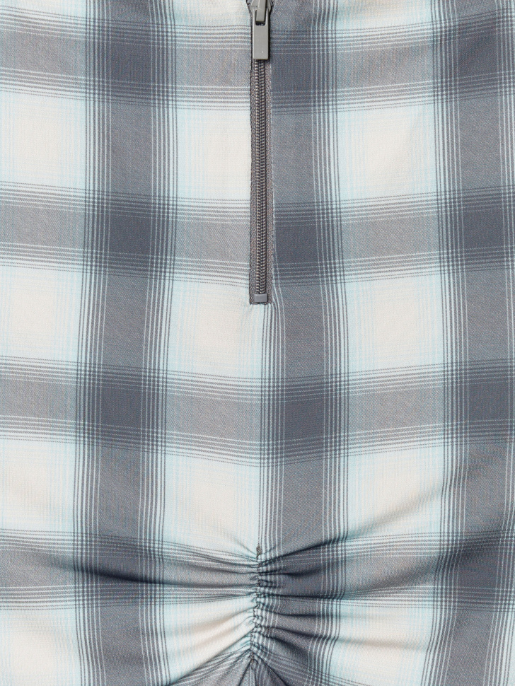 футболка на молнии из линейки  young из проверенных материалов спереди