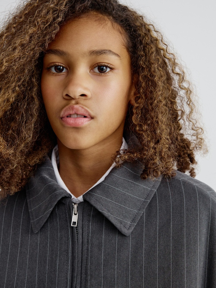 бомбер в полоску с воротником для девочек по цене 3999 руб вид справа