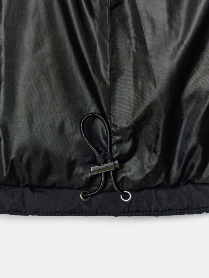 базовый утепленный жилет по цене 3999 руб вид справа