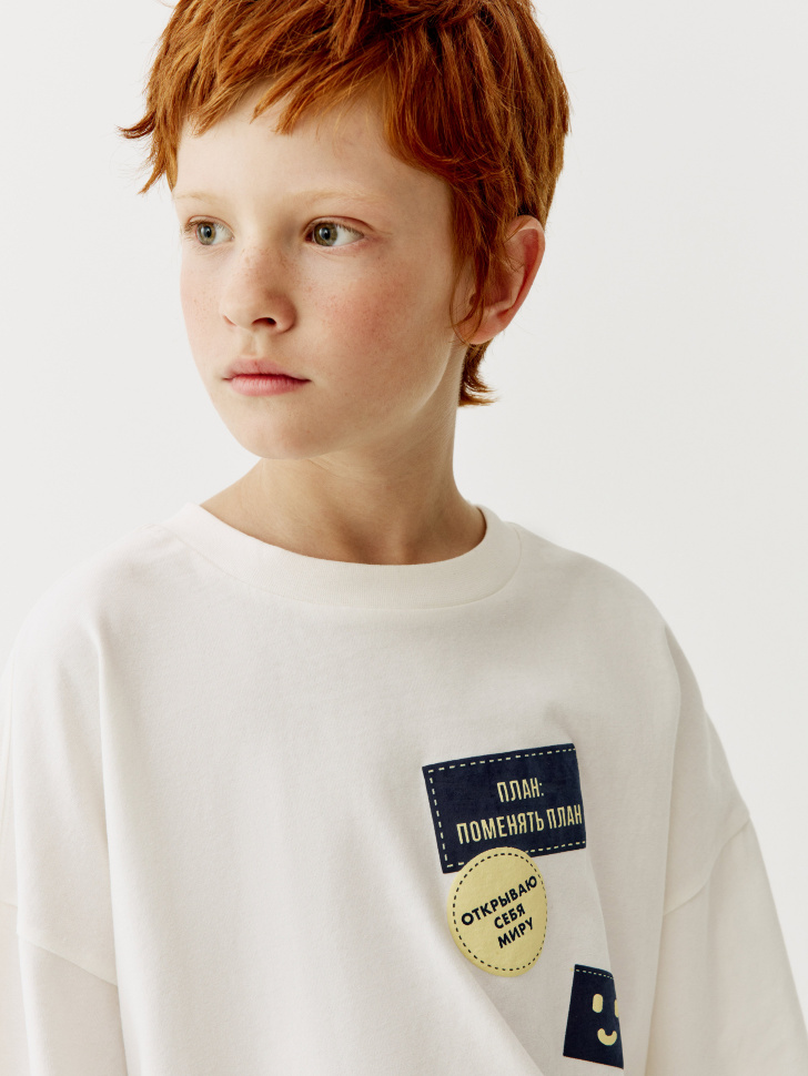 футболка оверсайз для мальчиков с принтом  x яндекс путешествия по цене 1499 руб вид справа