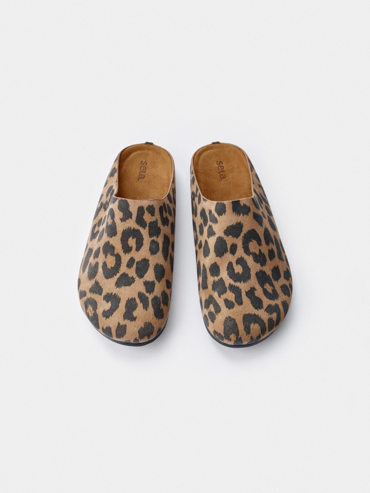 сабо из натуральной замши из замши спереди