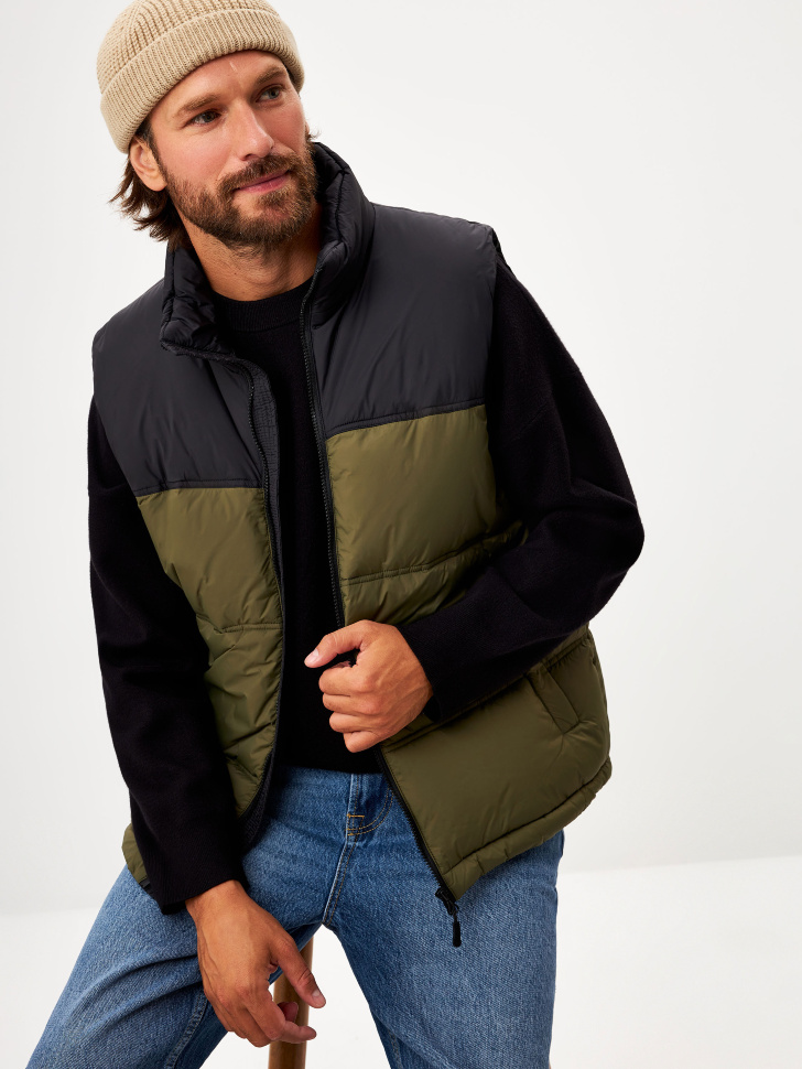 

Стеганый жилет REGULAR FIT