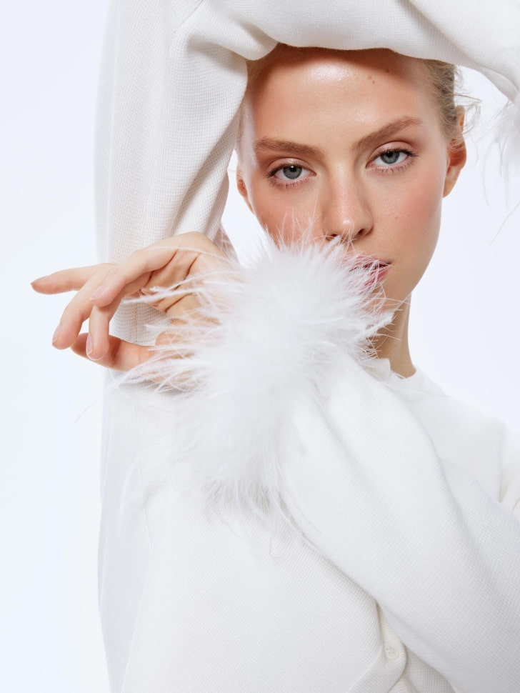 вязаный кардиган с перьями 4610517190970 в интернет магазине