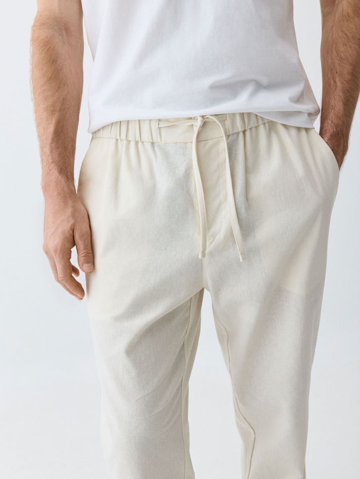 Прямые брюки из смесового льна - фото 5