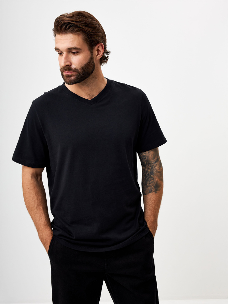 

Футболка MARK REGULAR FIT базовая