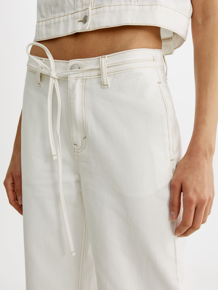 Товар с артикулом 4640611081560 вид сзади