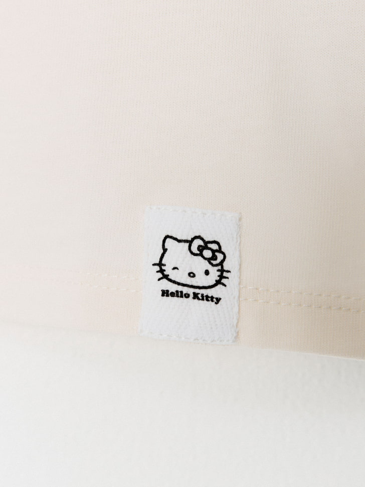 Футболка оверсайз с принтом Hello Kitty для девочек. Фото №7