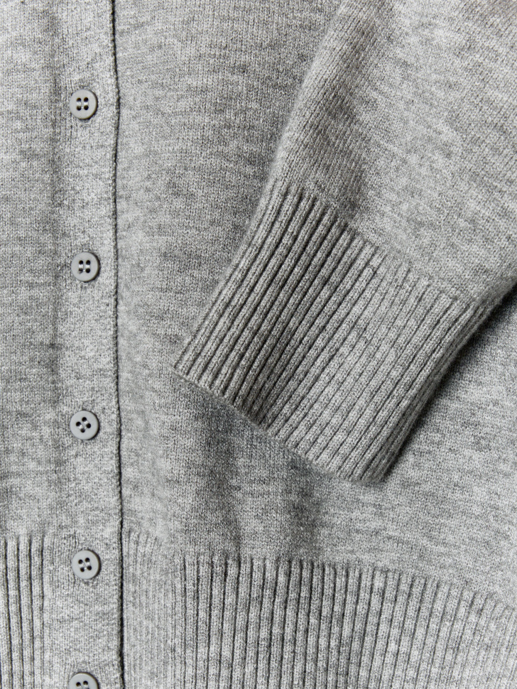 вязаный кардиган из линейки  young универсального стиля с лицевой стороны