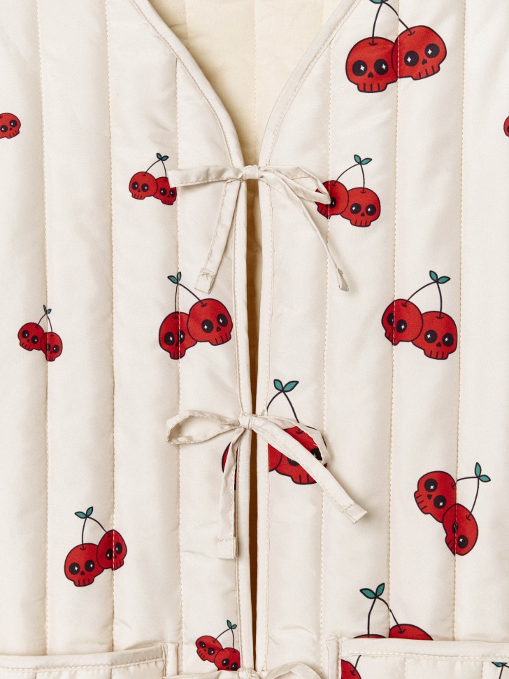 Товар угольного цвета с внутренней стороны