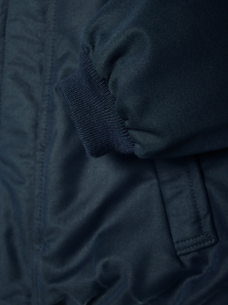 бомбер с трикотажным капюшоном для малышей из россии вид сбоку