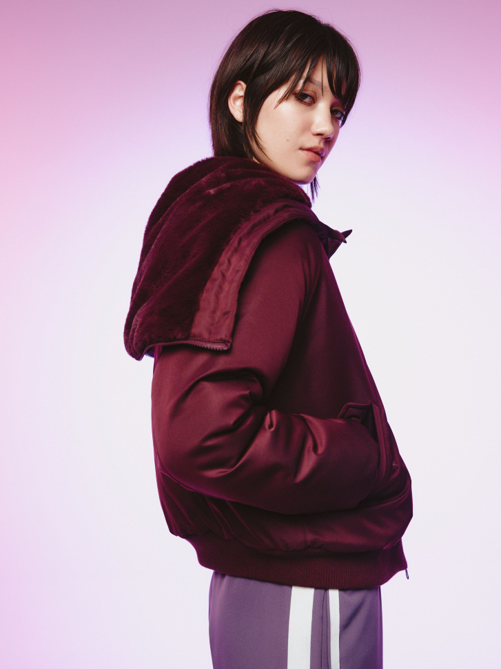 бомбер утепленный оверсайз из линейки  young из россии вид сбоку