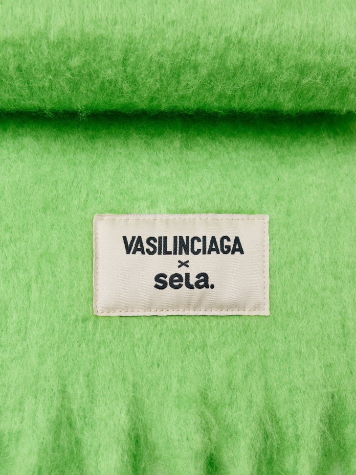 Объемный шарф для девочек из коллекции SELA х VASILINCIAGA. Фото №5